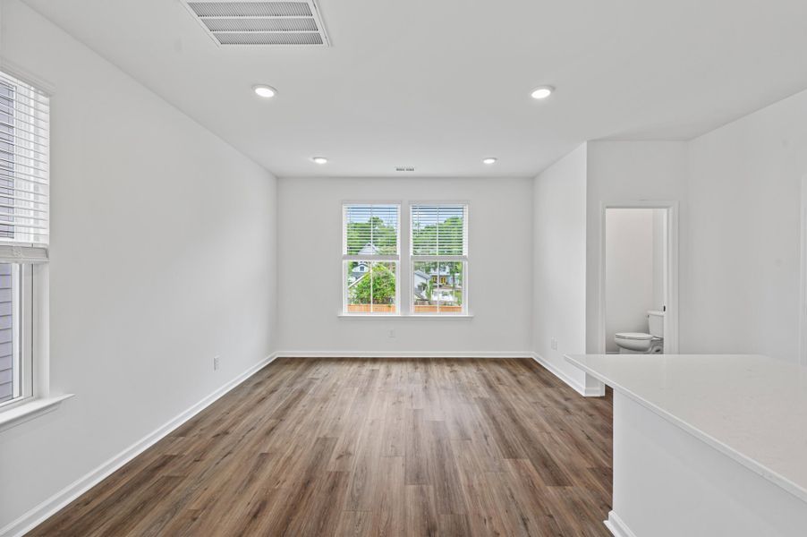 Spacious, unfurnished interior of a new home in , North Charleston (Image 14).