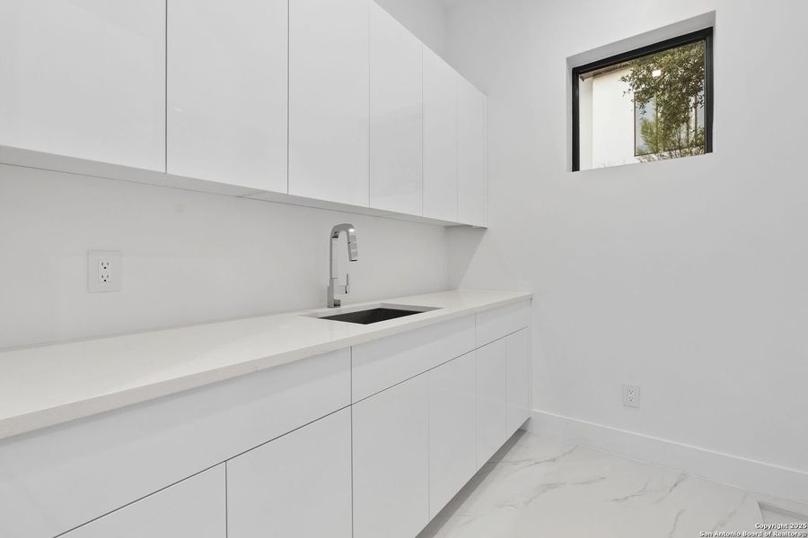 Furnished interior view inside a new home in , San Antonio (Image 3). Furnished interior view inside a new home in , San Antonio (Image 3).