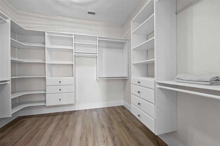 Spacious, unfurnished interior of a new home in , Lake City (Image 22).