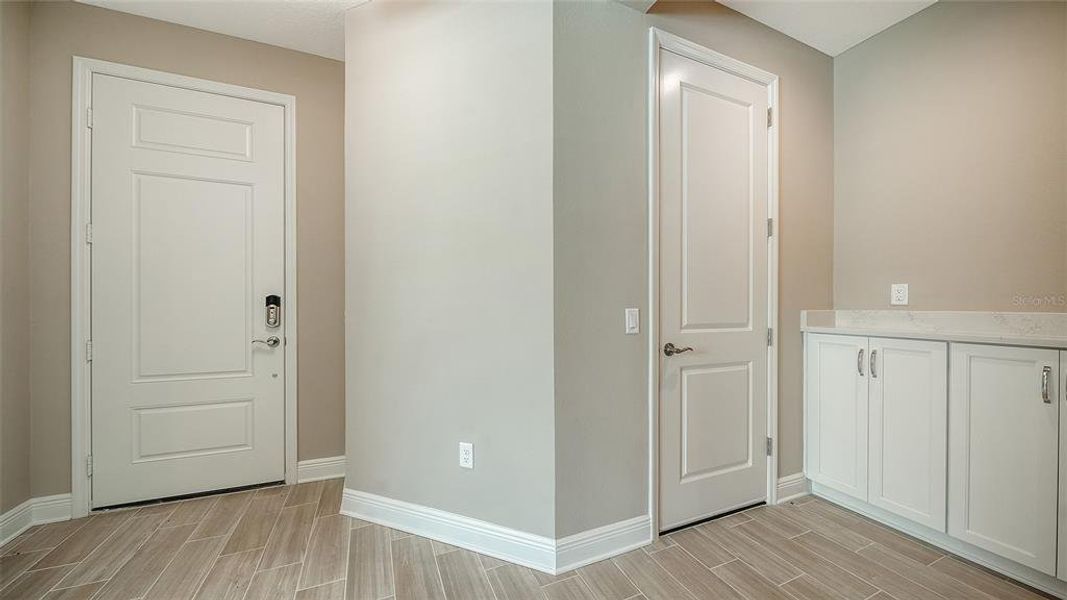Spacious, unfurnished interior of a new home in Wildleaf at North River Ranch, Parrish (Image 26).