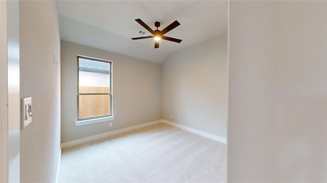 Spacious, unfurnished interior of a new home in , Grand Prairie (Image 21).