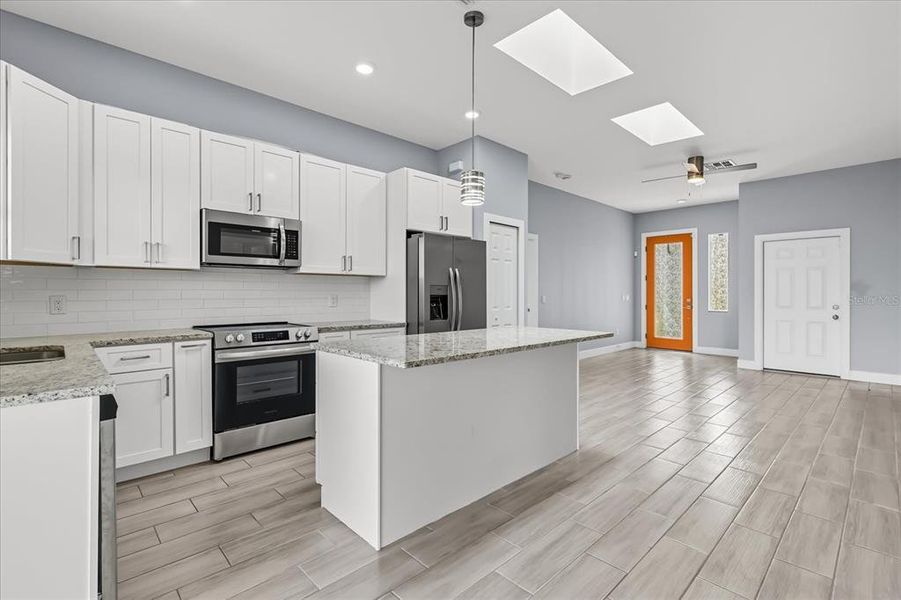 Furnished interior view inside a new home in , Kissimmee (Image 11).