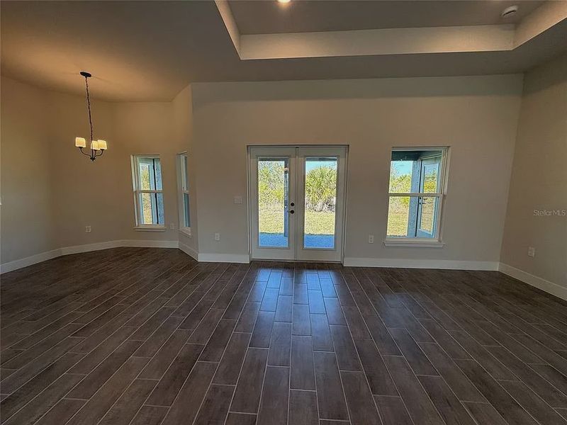 Spacious, unfurnished interior of a new home in South Gulf Cove, Port Charlotte (Image 18).