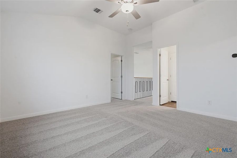 Spacious, unfurnished interior of a new home in Levy Crossing, Killeen (Image 34). Spacious, unfurnished interior of a new home in Levy Crossing, Killeen (Image 34).