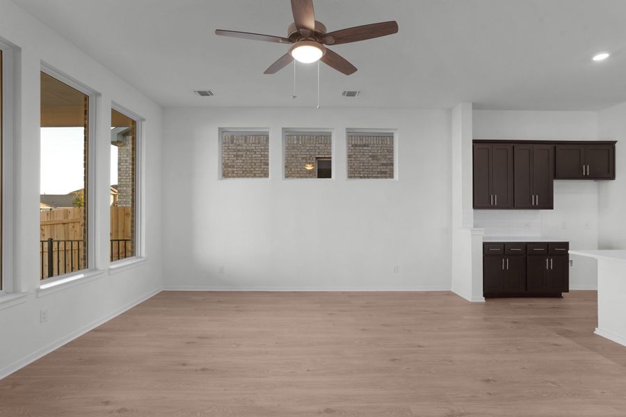 Spacious, unfurnished interior of a new home in The Grove at Blackhawk, Pflugerville (Image 73). Spacious, unfurnished interior of a new home in The Grove at Blackhawk, Pflugerville (Image 73).