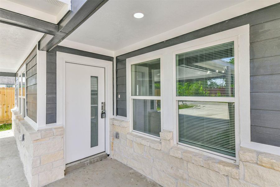 Exterior details and patio area of a home in , Houston (Image 4). Exterior details and patio area of a home in , Houston (Image 4).