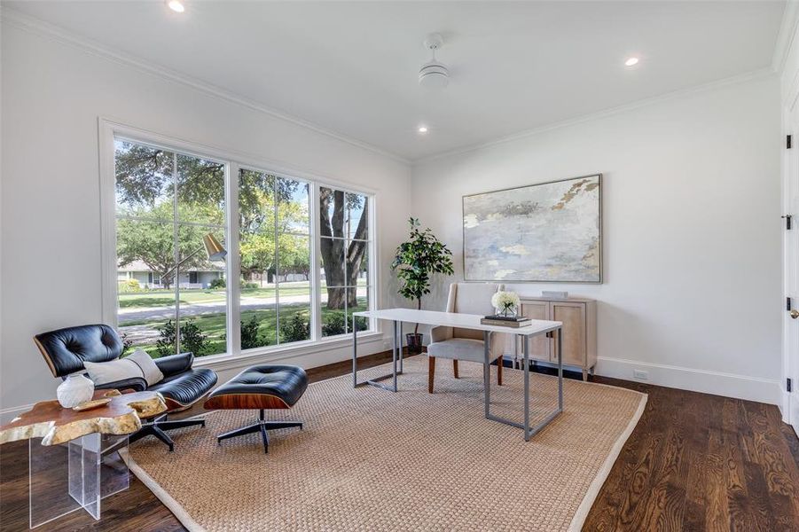 Furnished interior view inside a new home in , Dallas (Image 8). Furnished interior view inside a new home in , Dallas (Image 8).