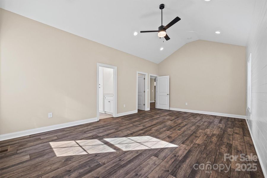 Spacious, unfurnished interior of a new home in , Rock Hill (Image 27).
