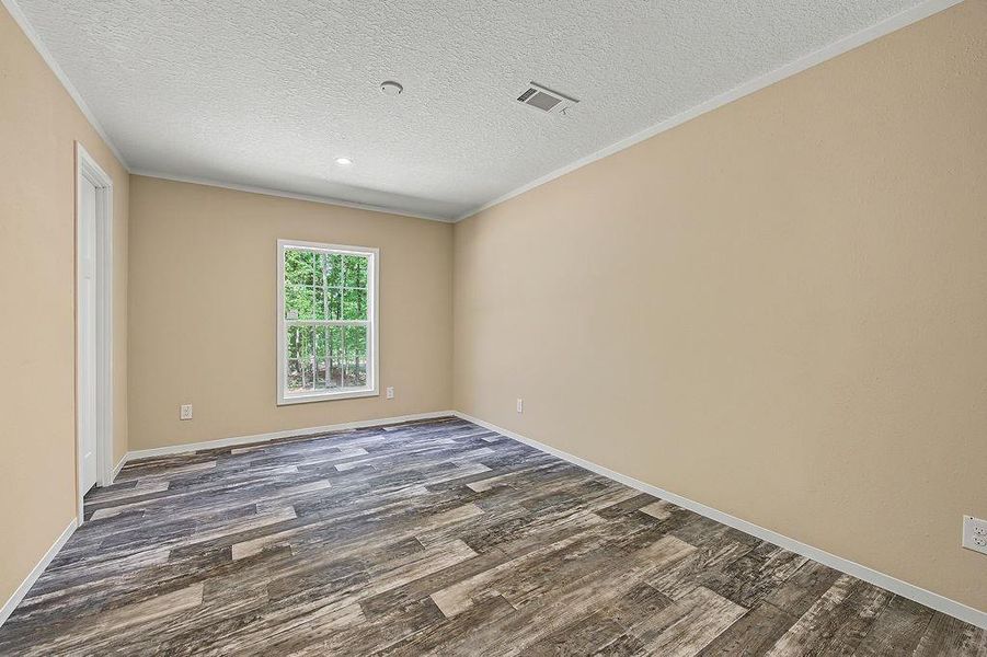 Spacious, unfurnished interior of a new home in , Eatonton (Image 18).