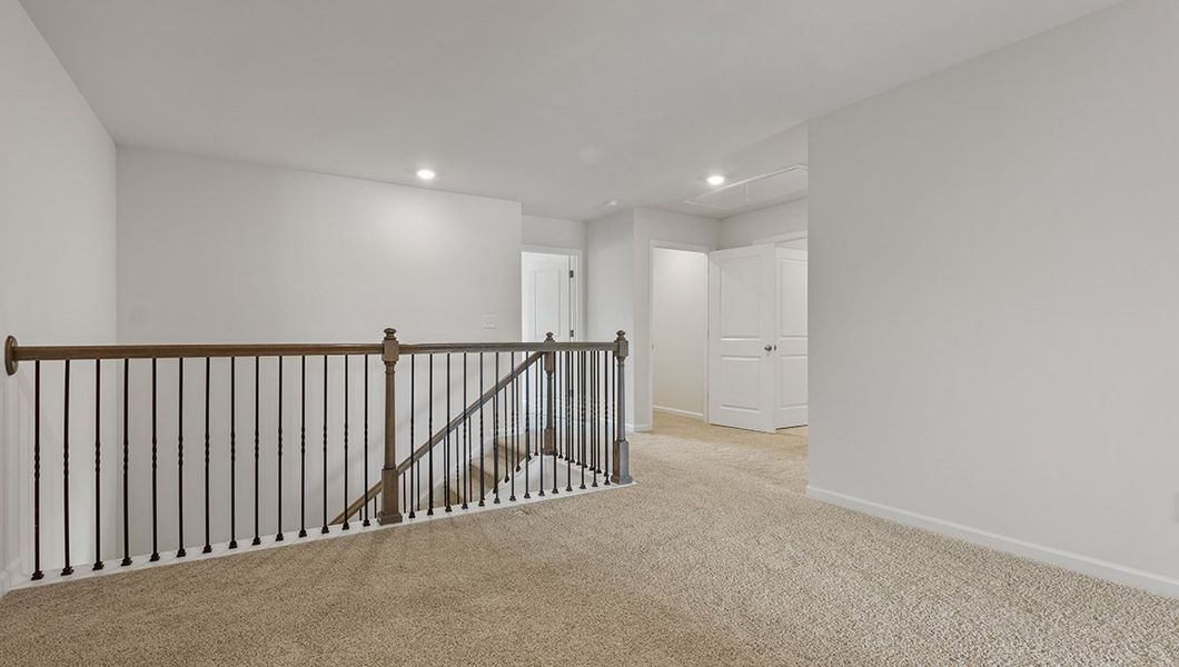 Spacious, unfurnished interior of a new home in Skybrook Corners, Huntersville (Image 16).