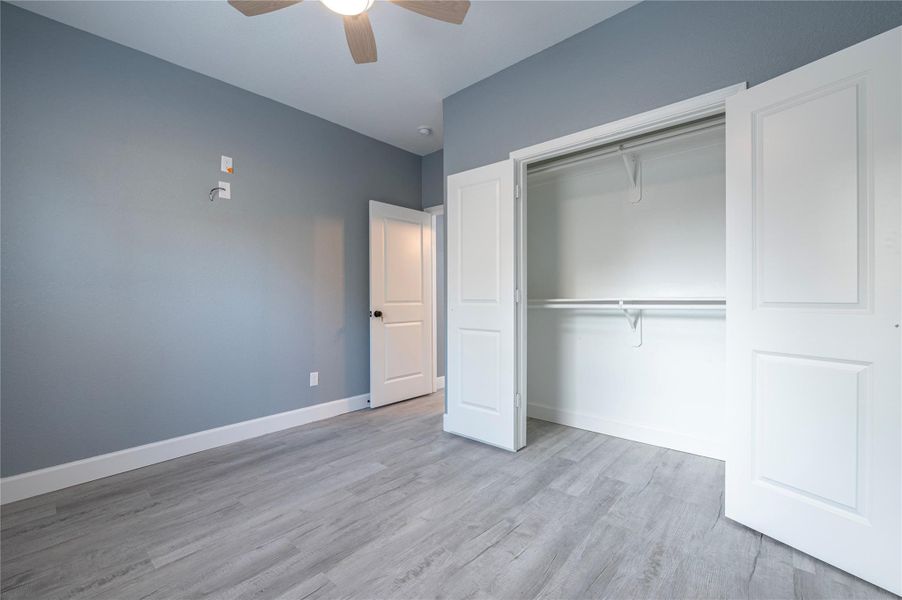 Spacious, unfurnished interior of a new home in , Texas City (Image 19).