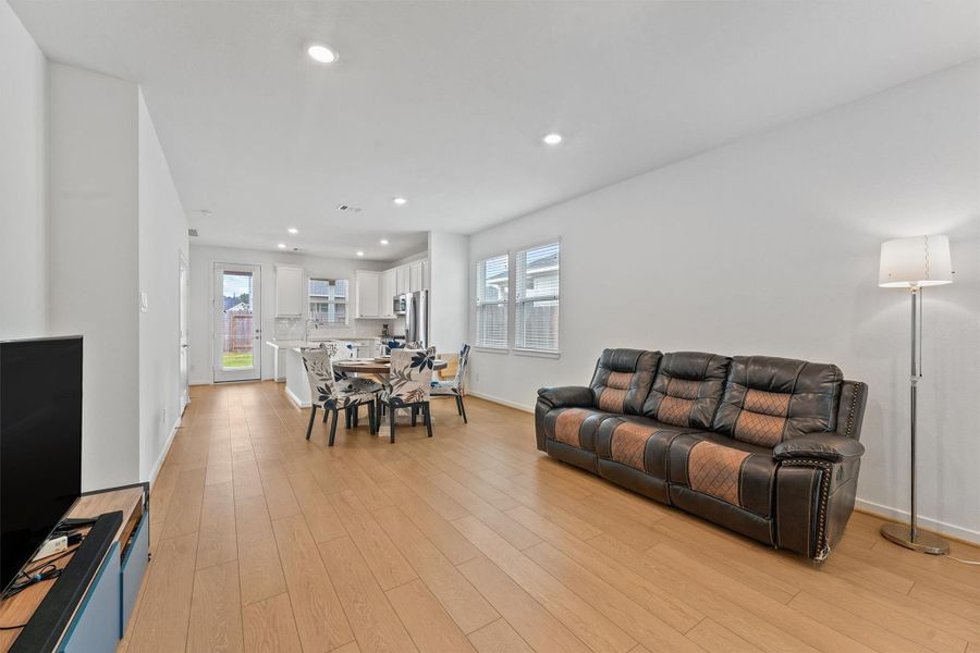 Image 20 of a home in Mason Woods 40s. Image 20 of a home in Mason Woods 40s.