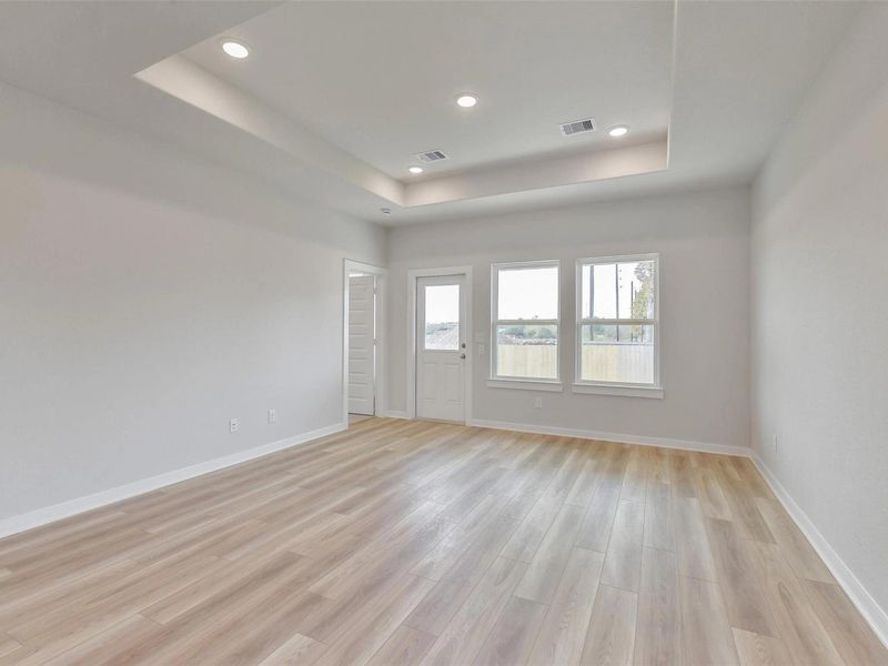Spacious, unfurnished interior of a new home in Windmill Estates, Magnolia (Image 15).