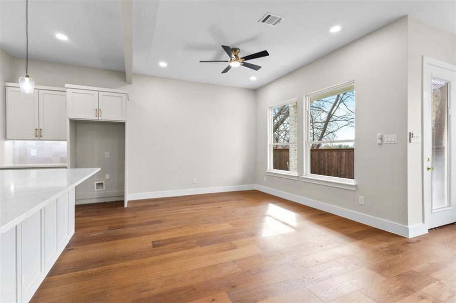 Spacious, unfurnished interior of a new home in , North Richland Hills (Image 33).