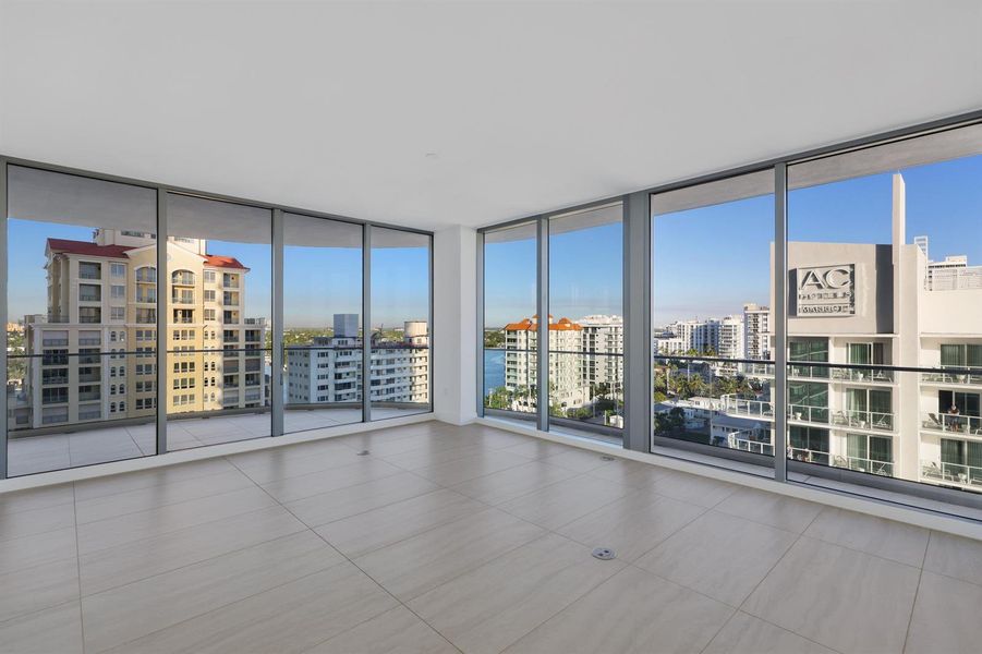Large Open Living Space Large Open Living Space