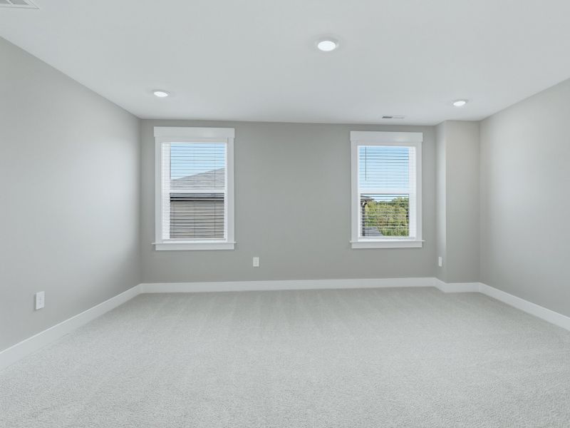 Spacious, unfurnished interior of a new home in Watkins Glen, Raleigh (Image 18).