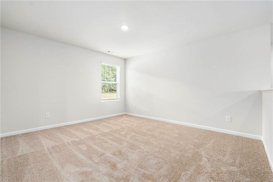Spacious, unfurnished interior of a new home in Jones Crossing, Hogansville (Image 12).