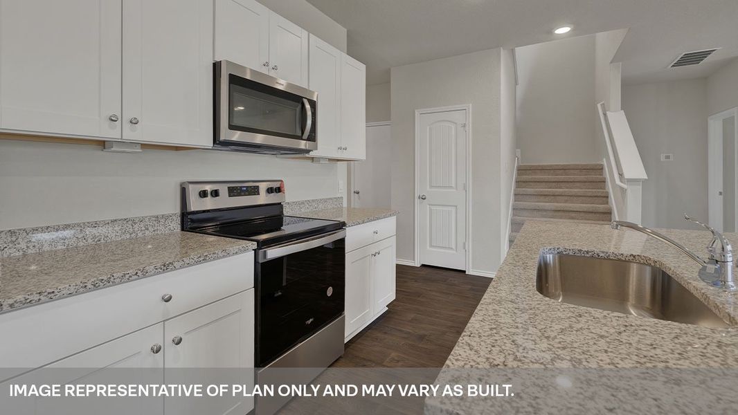 Furnished interior view inside a new home in Arroyo Ranch, Seguin (Image 11).