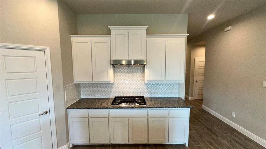 Furnished interior view inside a new home in Eagle Creek, Denton (Image 5). Furnished interior view inside a new home in Eagle Creek, Denton (Image 5).