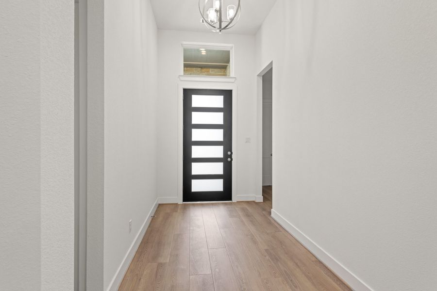 Spacious, unfurnished interior of a new home in Evergreen, Conroe (Image 13). Spacious, unfurnished interior of a new home in Evergreen, Conroe (Image 13).