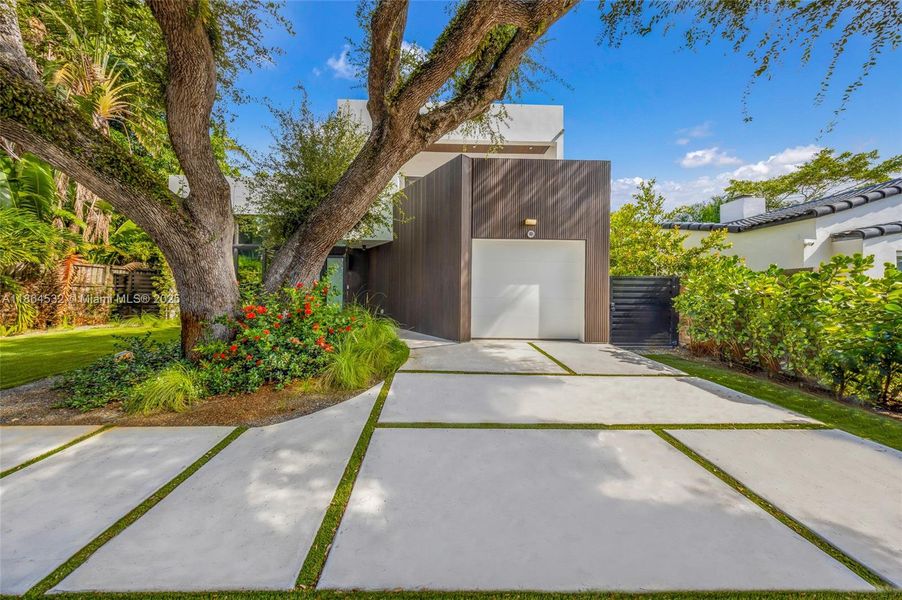 Front exterior of a new home in , Miami, FL, highlighting curb appeal (Image 23).