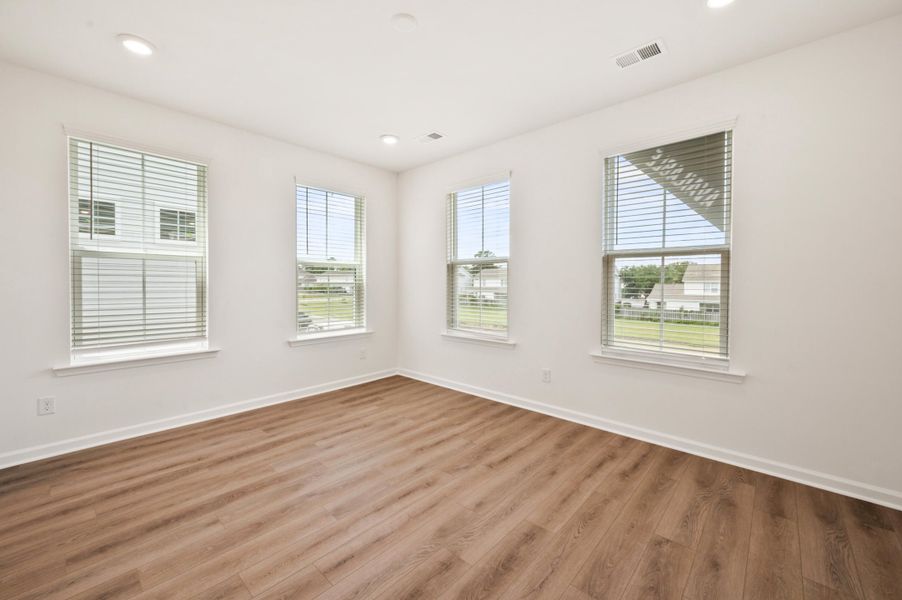 Spacious, unfurnished interior of a new home in Clear Springs Townhomes, North Charleston (Image 26).