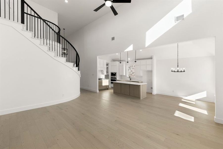 Spacious, unfurnished interior of a new home in Edgewood Creek, Celina (Image 31).