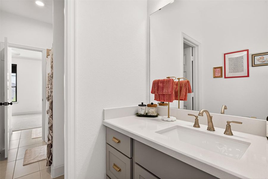 Furnished interior view inside a new home in Candela, Richmond (Image 36).