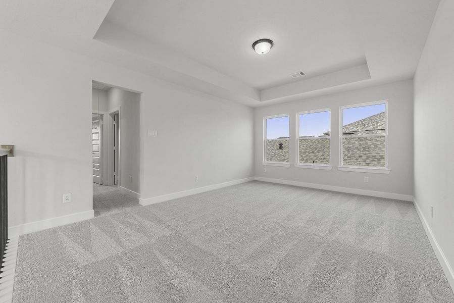 Spacious, unfurnished interior of a new home in Austin Point, Richmond (Image 20).