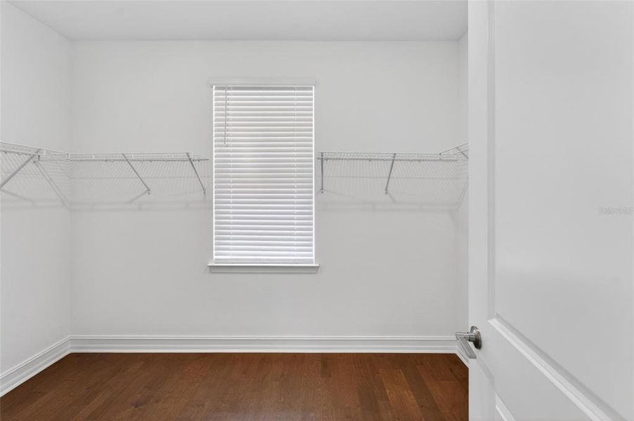 Spacious, unfurnished interior of a new home in SouthShore Yacht Club, Ruskin (Image 22).
