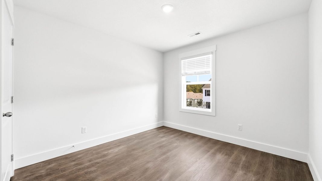 Spacious, unfurnished interior of a new home in The Arbor Townhomes, Kingsport (Image 21).