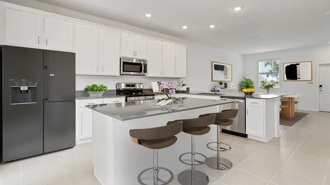 1620 Wilshire Kitchen 2of2 F1 4 18 25