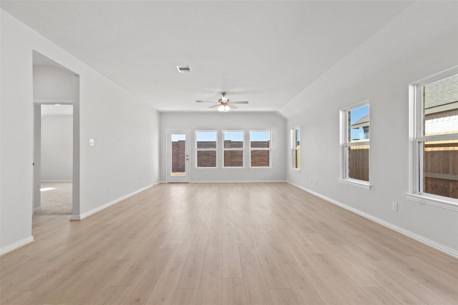 Spacious, unfurnished interior of a new home in Cypress Green, Hockley (Image 16). Spacious, unfurnished interior of a new home in Cypress Green, Hockley (Image 16).