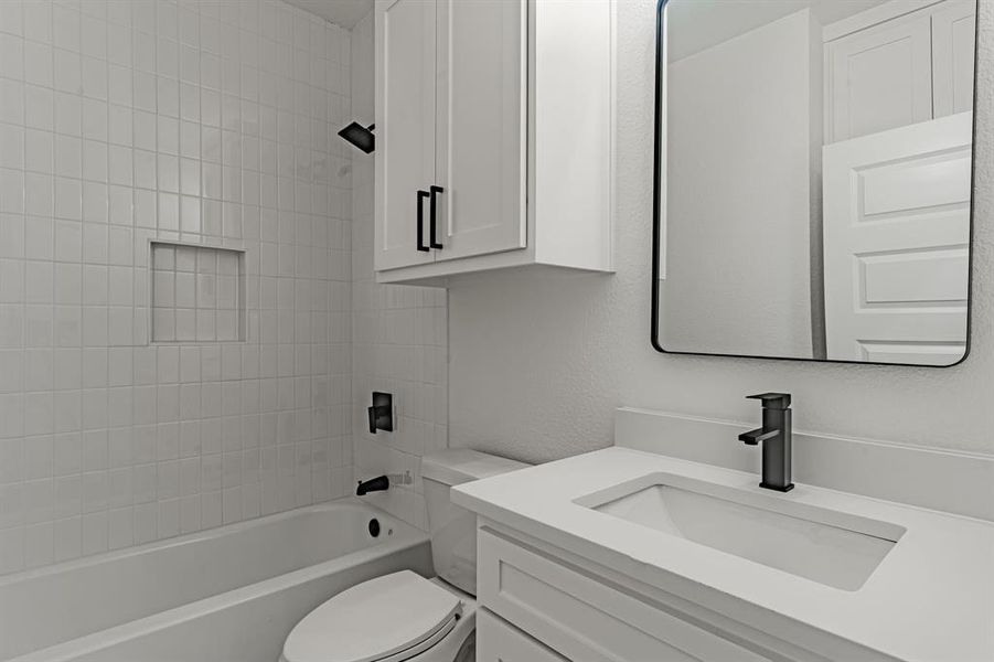 Furnished interior view inside a new home in , Granbury (Image 6).