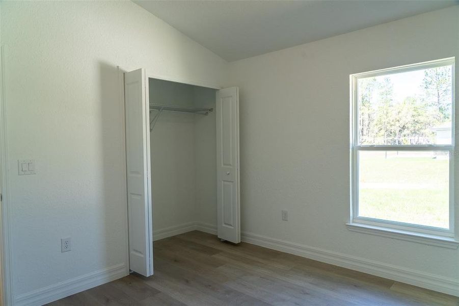 Spacious, unfurnished interior of a new home in , Ocala (Image 26).