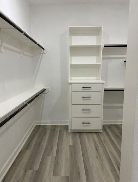 Furnished interior view inside a new home in , Conroe (Image 11).