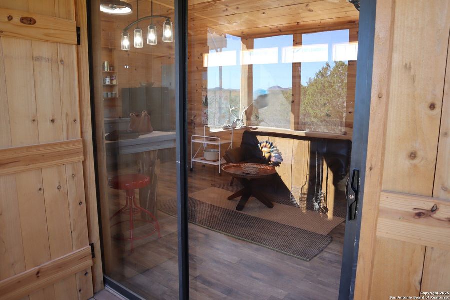 Furnished interior view inside a new home in , Bandera (Image 4).