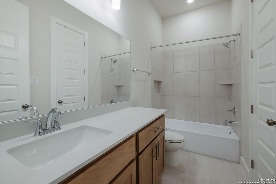 Furnished interior view inside a new home in The Grove at Vintage Oaks, New Braunfels (Image 8).