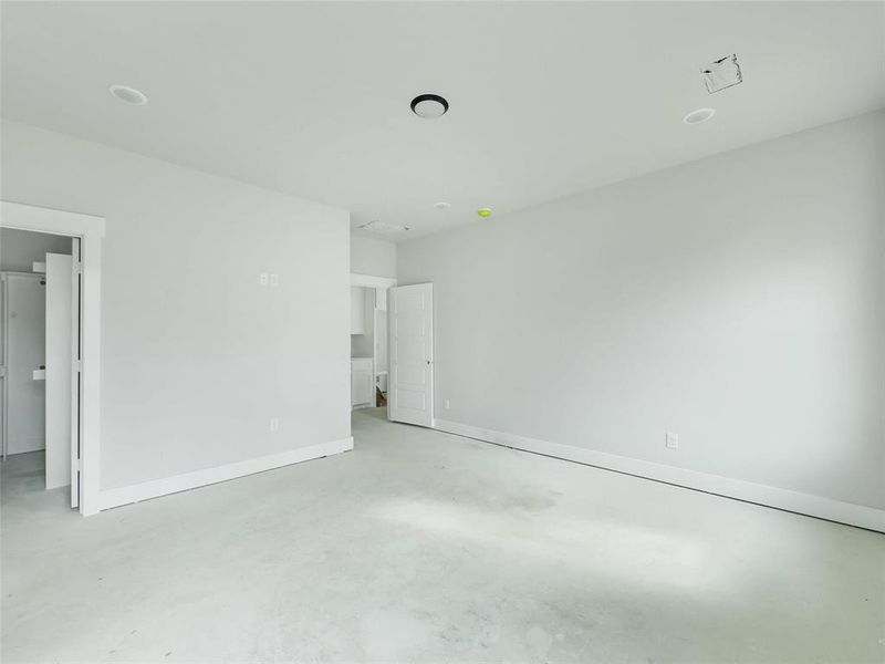 Spacious, unfurnished interior of a new home in , Sherman (Image 29). Spacious, unfurnished interior of a new home in , Sherman (Image 29).