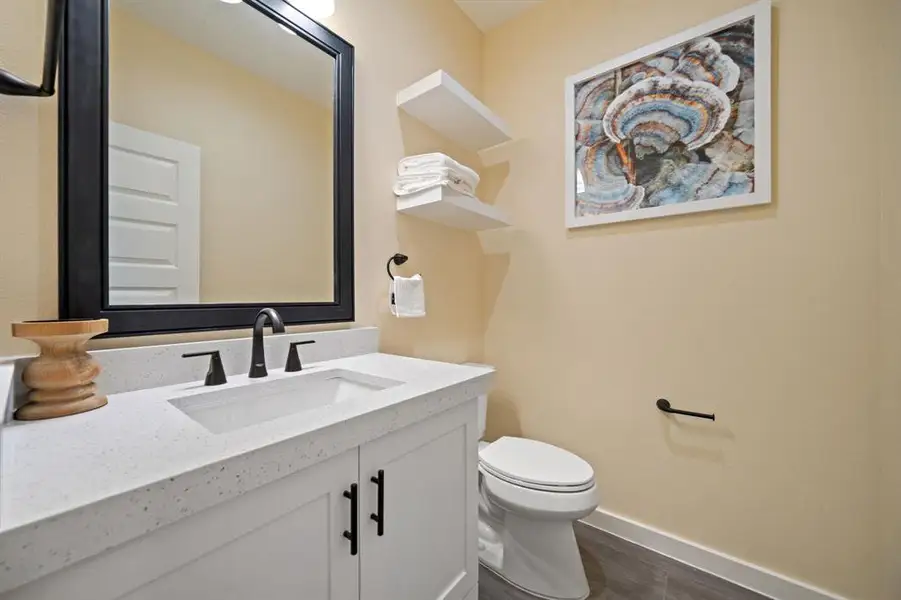 Furnished interior view inside a new home in , Dallas (Image 5).