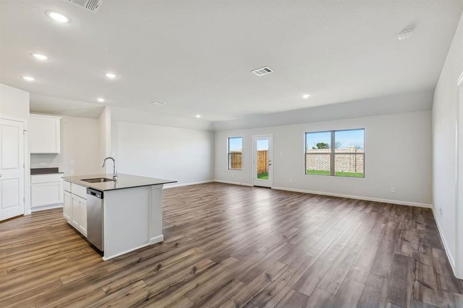 Representative (13) Representative (13)