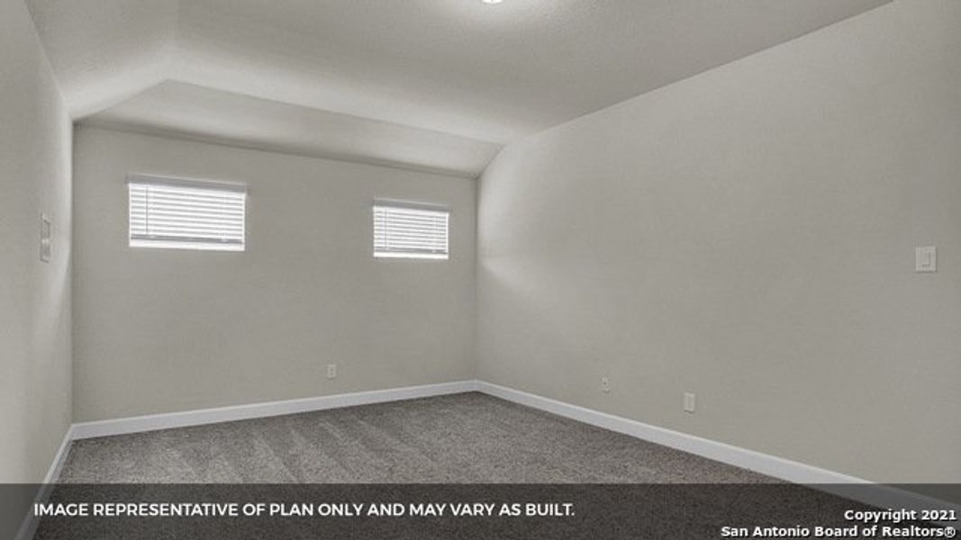 Spacious, unfurnished interior of a new home in Arroyo Ranch, Seguin (Image 7).