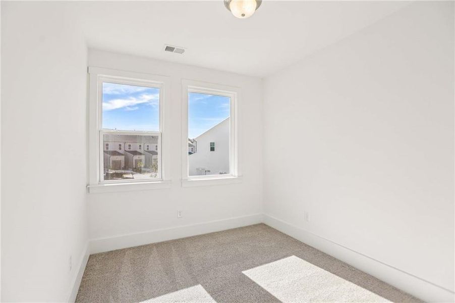 Spacious, unfurnished interior of a new home in Park Vue, Atlanta (Image 13). Spacious, unfurnished interior of a new home in Park Vue, Atlanta (Image 13).