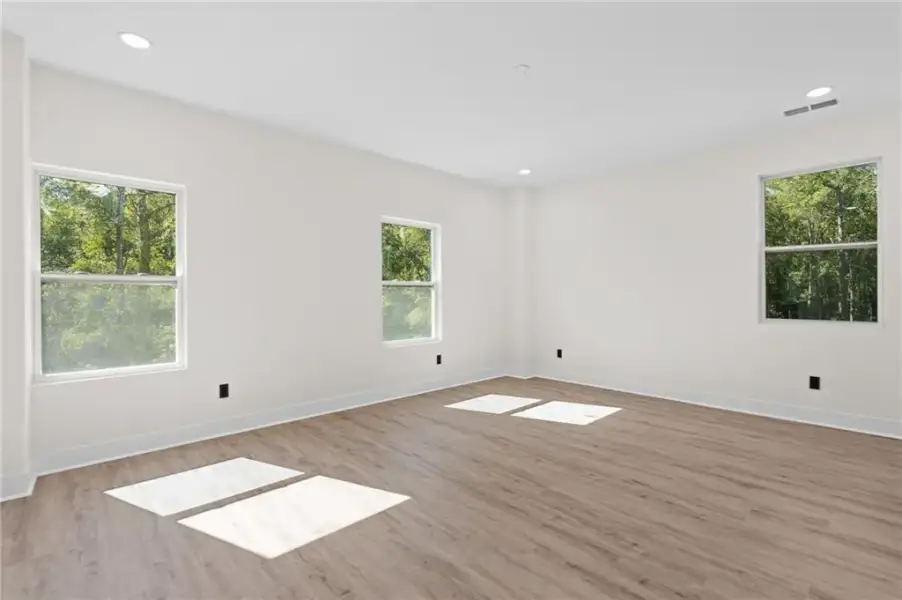 Spacious, unfurnished interior of a new home in , McDonough (Image 28).