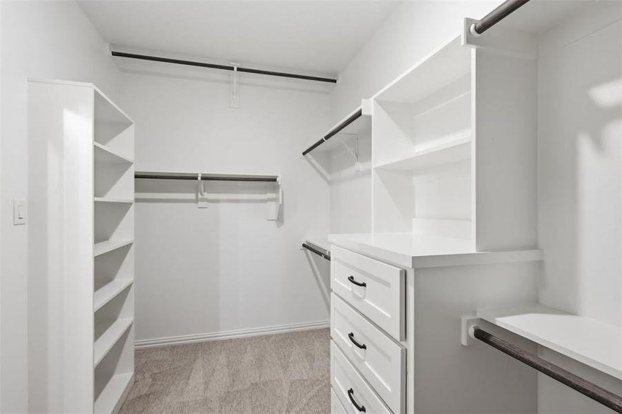 Furnished interior view inside a new home in , Saginaw (Image 12).