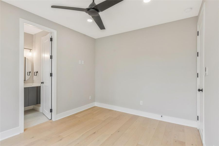 Spacious, unfurnished interior of a new home in , Houston (Image 18).