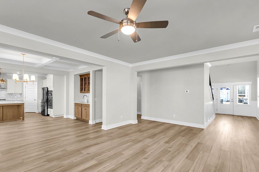 Spacious, unfurnished interior of a new home in Hewing Farms, Summerville (Image 25).