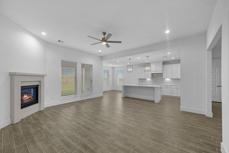 Spacious, unfurnished interior of a new home in Beacon Hill, Waller (Image 18). Spacious, unfurnished interior of a new home in Beacon Hill, Waller (Image 18).
