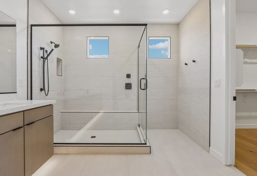Primary Bath - 15 of 17
