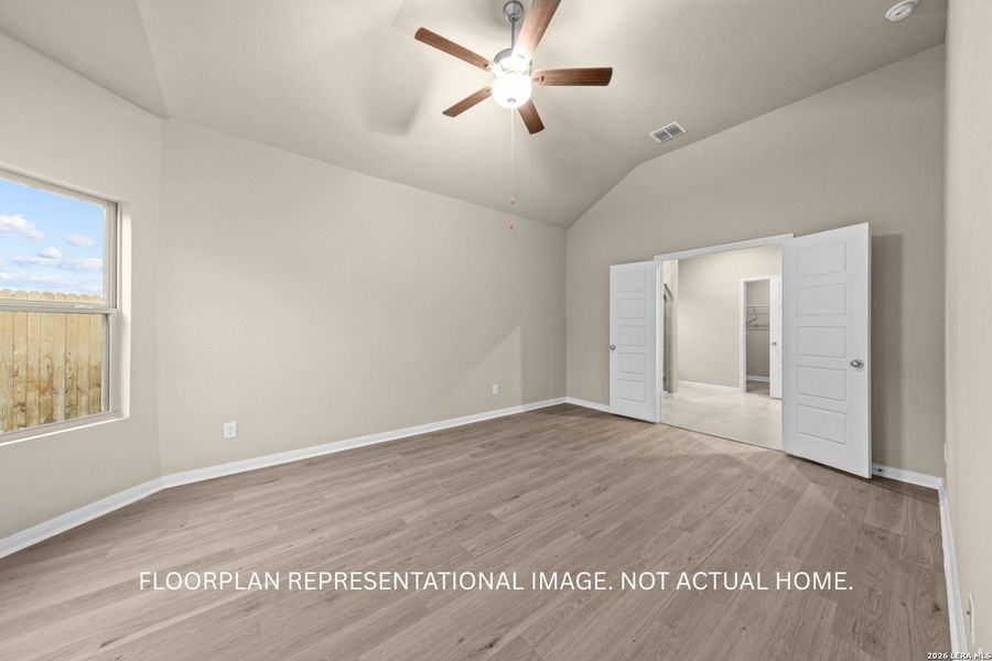 Spacious, unfurnished interior of a new home in Greenspoint Heights, Seguin (Image 14).